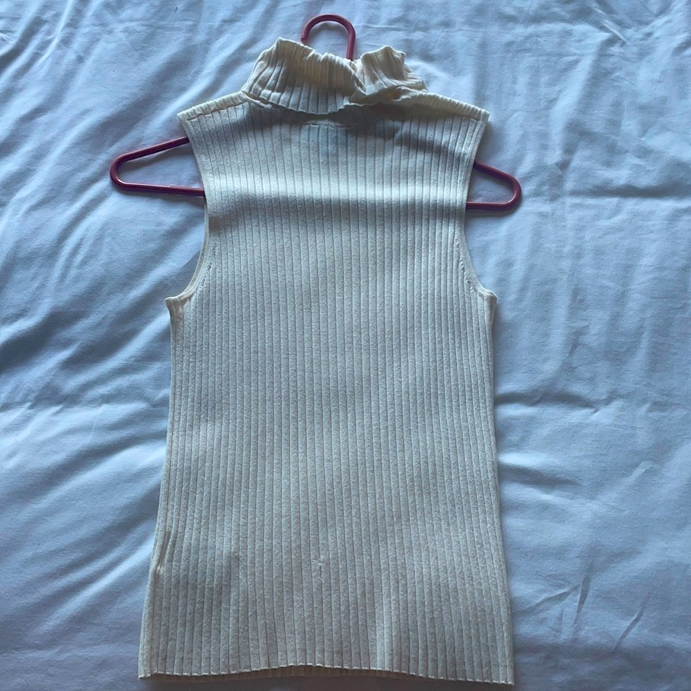 Turtle neck style tank top